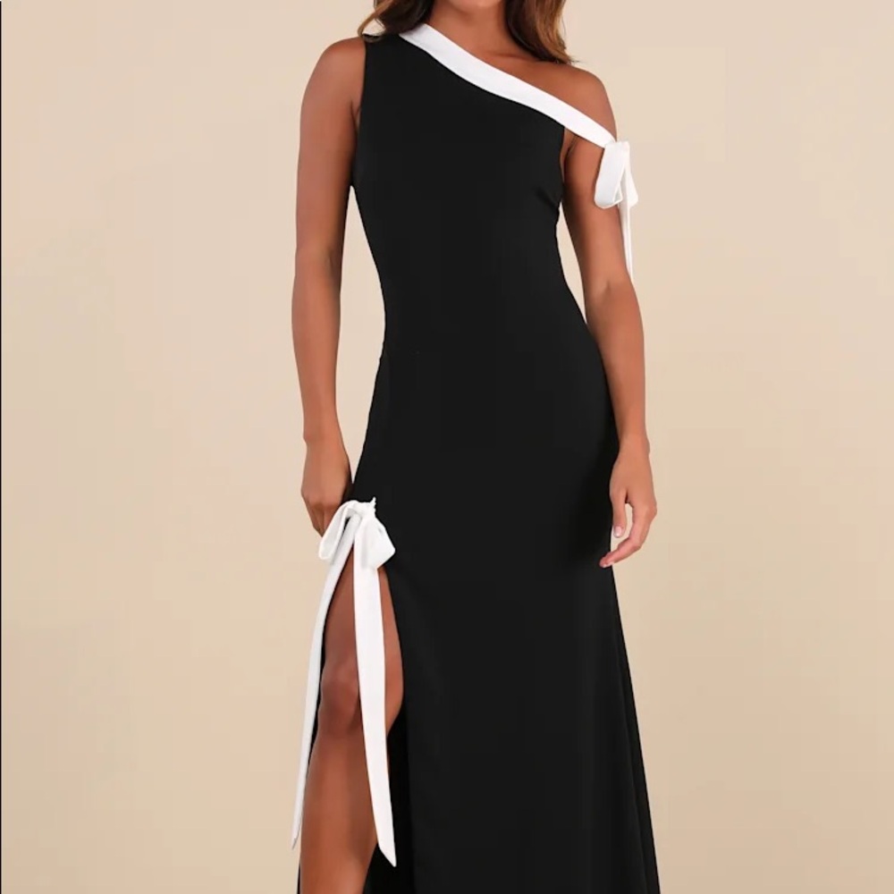 Black and White Bow One-Shoulder Dress